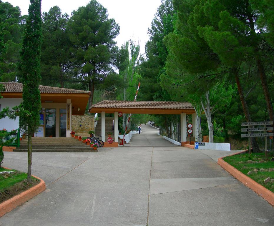 Lago Resort Nuevalos Bagian luar foto